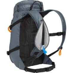 CamelBak SnoBlast 22 70oz. Hydration Pack -Coghlan's Store 2781002000 V5