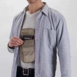 Eagle Creek Undercover Neck Wallet Deluxe -Coghlan's Store e 760421fd 1cba 4733 81ad 7f9a4e84957b